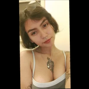 Zoe_addiction Public Pic 4