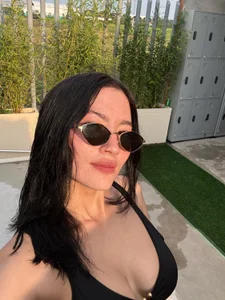 Kloe_Candy1 Danger: Curves that don't know how to behave. Εικόνα 2