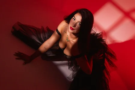 Victoria_Rous ELEGANT 사진