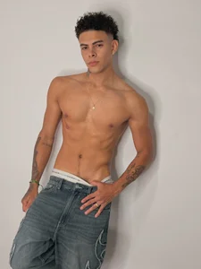 El_Cris_1Martinez Public Pic 3