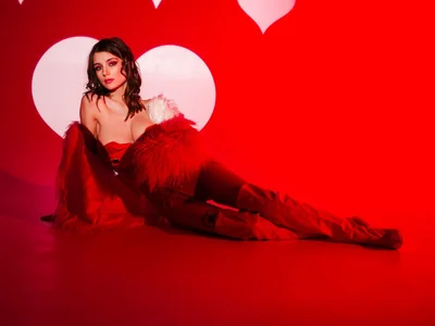 RedLipse girl in red<3 Pic