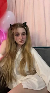 elinanortas your Barbie doll in white shirt Pic 3