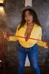 SEXY COWGIRL de Morochaa-fire  3 photos