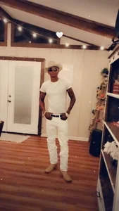 Public de DestinedBuilder37 Foto 4