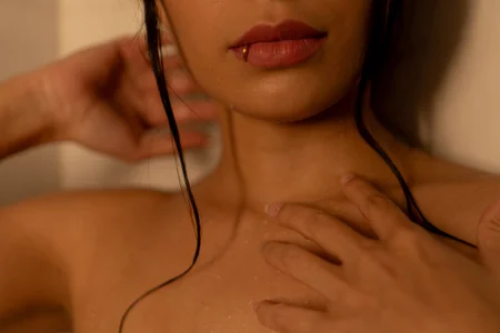 VictoriaNoah_ Lips Immagine 