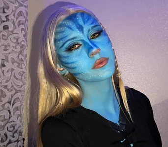 LanaLivee Do you like my makeup? slika 4