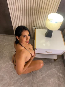 ScarlettMore YOUR FAVORITE TIGRESS Pic 2