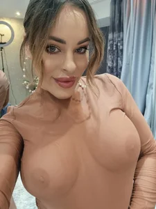 RoseEvann I love my sexy skirt:* Pic 7