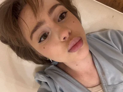 lil_glow Public Pic 2