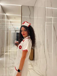 Izabella_Bella Public Pic 3