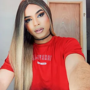 Star-Fire sexy blonde Pic 2