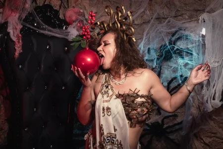 MelaniaKnauss Medusa! Halloween Pic