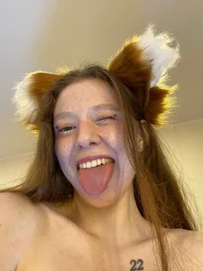 Viktoria_Oliverr Public Pic