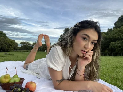 Im-Lola PICNIC 🥰 Pic 3