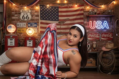 veronica_b07 Red, White & Irresistible Pic 5