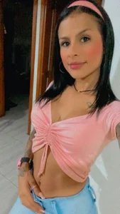 AlessiaMarcu- Alessia Pic 4