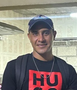 NewBe9D9 Public Poză 3