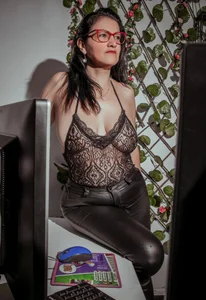 Mulan_sexy01 kullanıcısının businesswoman sexy😏 albümü -  2 fotoğraf