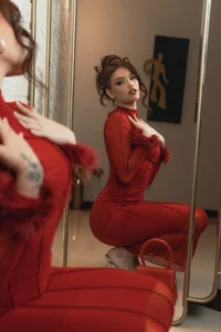 CorinneRusso 🍒La Femme Fatale🍒 Pic 2