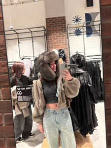 heathermistのSome selfies and mirror selfies 📱😋の 4枚の写真