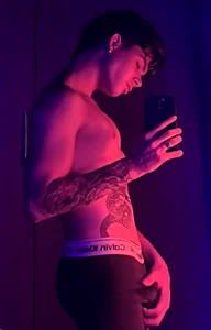 Handsome_boys69: Hey beby ( фото)