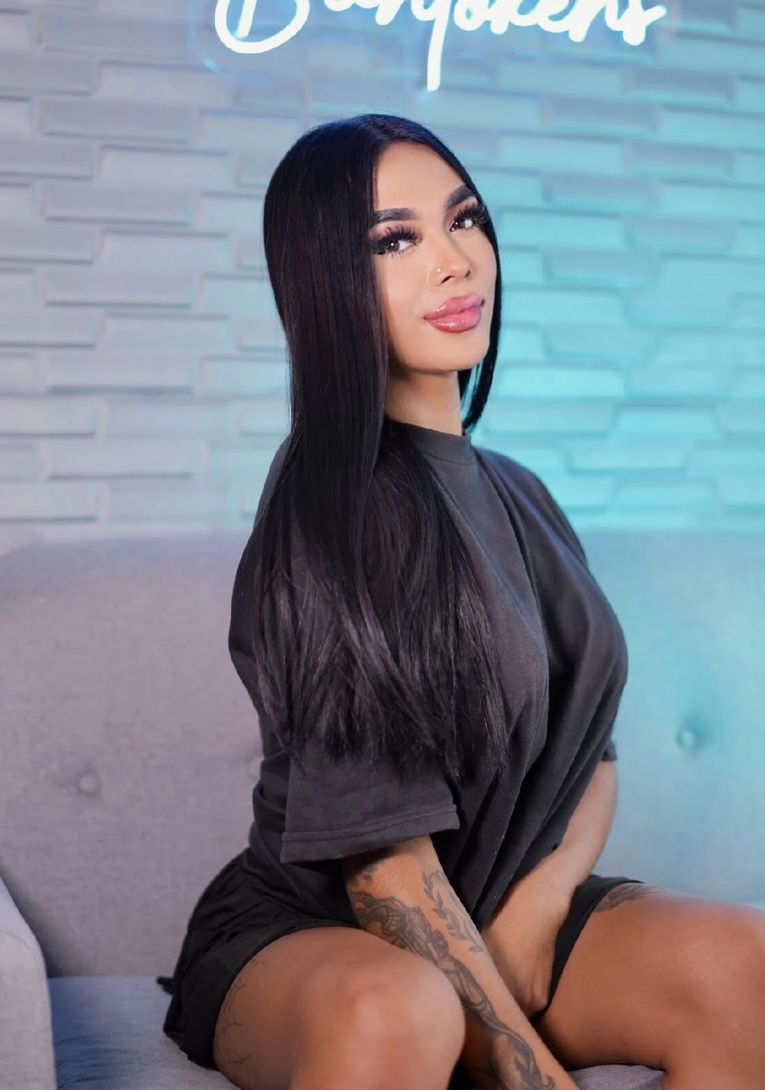 tinaqueen_noa Play with me... but don't fall in love 😉 💖 Foto 2