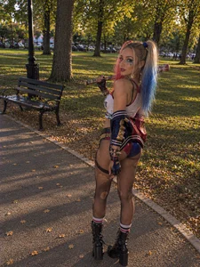 ChloeBelleX Are you ready for this Halloween 👻 ?Harley Queen 🎃 Foto 2