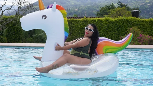 kiana_cream 🦄💦 Pic 6