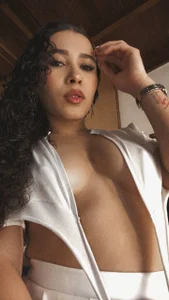 The Campus Temptation🔥😏 de susan_cute198 Foto 3