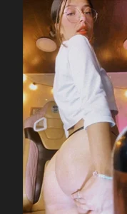 milly_kenner 🍑💗 Foto 4