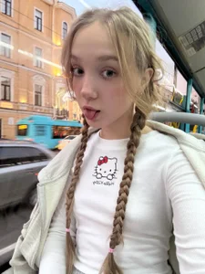 bambi_lu i have sweets in my pockets🍬 Pic 3