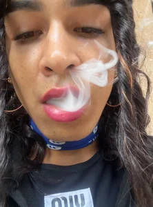 DahianaGの🚬🚬😄の 2枚の写真