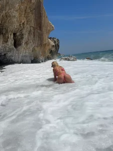Marian_line Me by the sea. 🌊🥰 Bilde