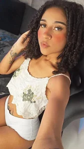 Layla_Clarke: private loves 🖤💚 ( 2 фото)