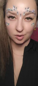 shana_powerssのLana hereの枚の写真