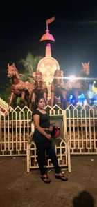 Hotbhabi305 Public Pic 4