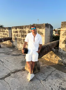 keane_lee_👀 Look closer… I’m looking back. Bild