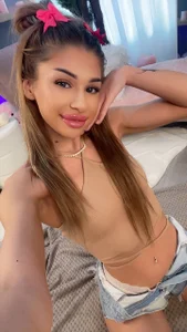 AbigailVelour Public Pic 9