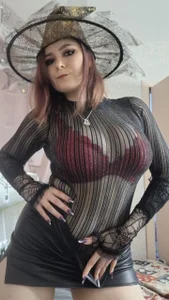 LaneDoell witch) Poză 9