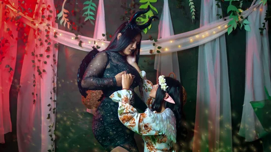 Lilith_and_Khloe 🎃 HAPPY HALLOWEEN 🎃 Pic 2