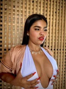 Feeling sexy for you! ❤️ de ZoeyMonroe_  6 Imagens