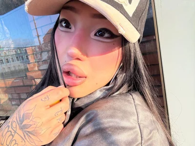 EIeniVanwart Public зображення 5