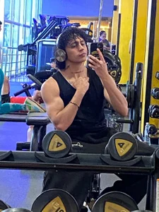 JayTaylorr adoration of my body Foto 7