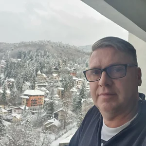 RobertStripX Yours sincerely  6টি ছবি