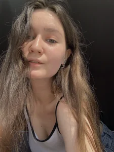 ameli_moon 🍓Which of these photos is your favorite? Pic 7