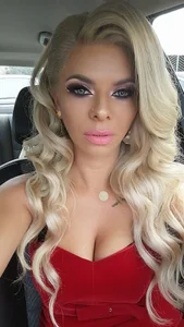 Public de ElinaSwift  3 Imagens