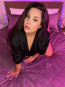 LushBySofa Enjoy my juicy body Poză 2