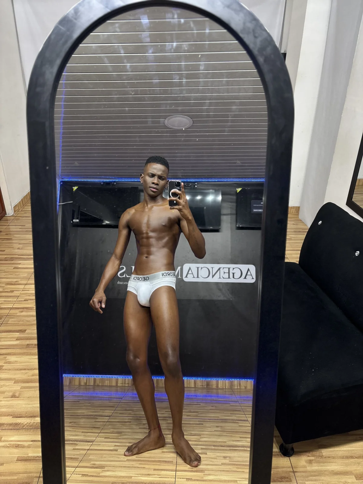 Трендове зображення  4038 JacksonMuller_