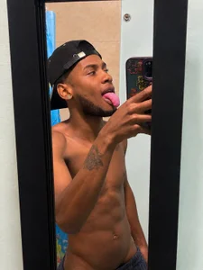 🔥 My essence de BennBrown  2 Imagens