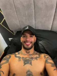 LickMyInk Harry Foto 3